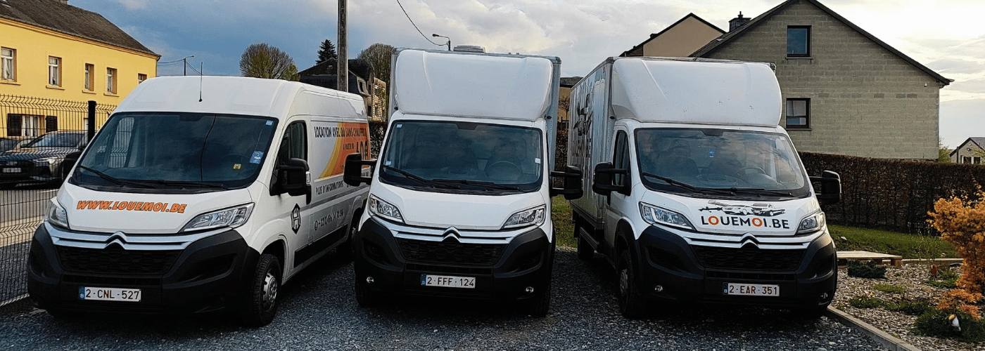 3 camionnettes loue moi avant